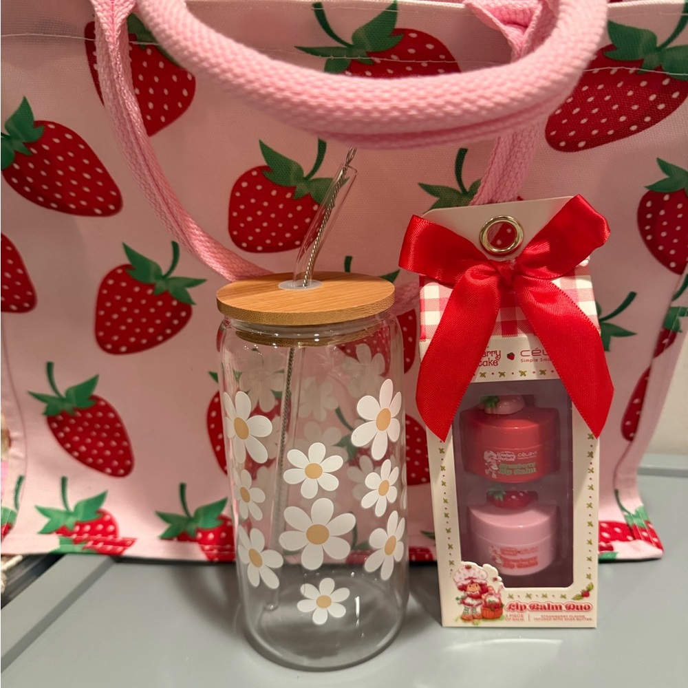 HATS, PURSES, GRAB BAG JEWELRY, WATER-BOTTLE HOLDERS - Picture 9 of 12